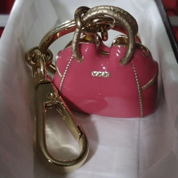 COLE HAAN Spotlight Enamel Pink 🩷 Weighted Keychain NWT - Picture 6 of 8